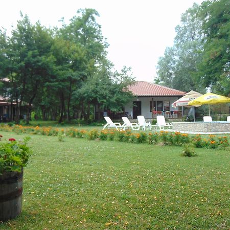 Holiday Park Ranchoto Hotel Kirkovo  Bagian luar foto