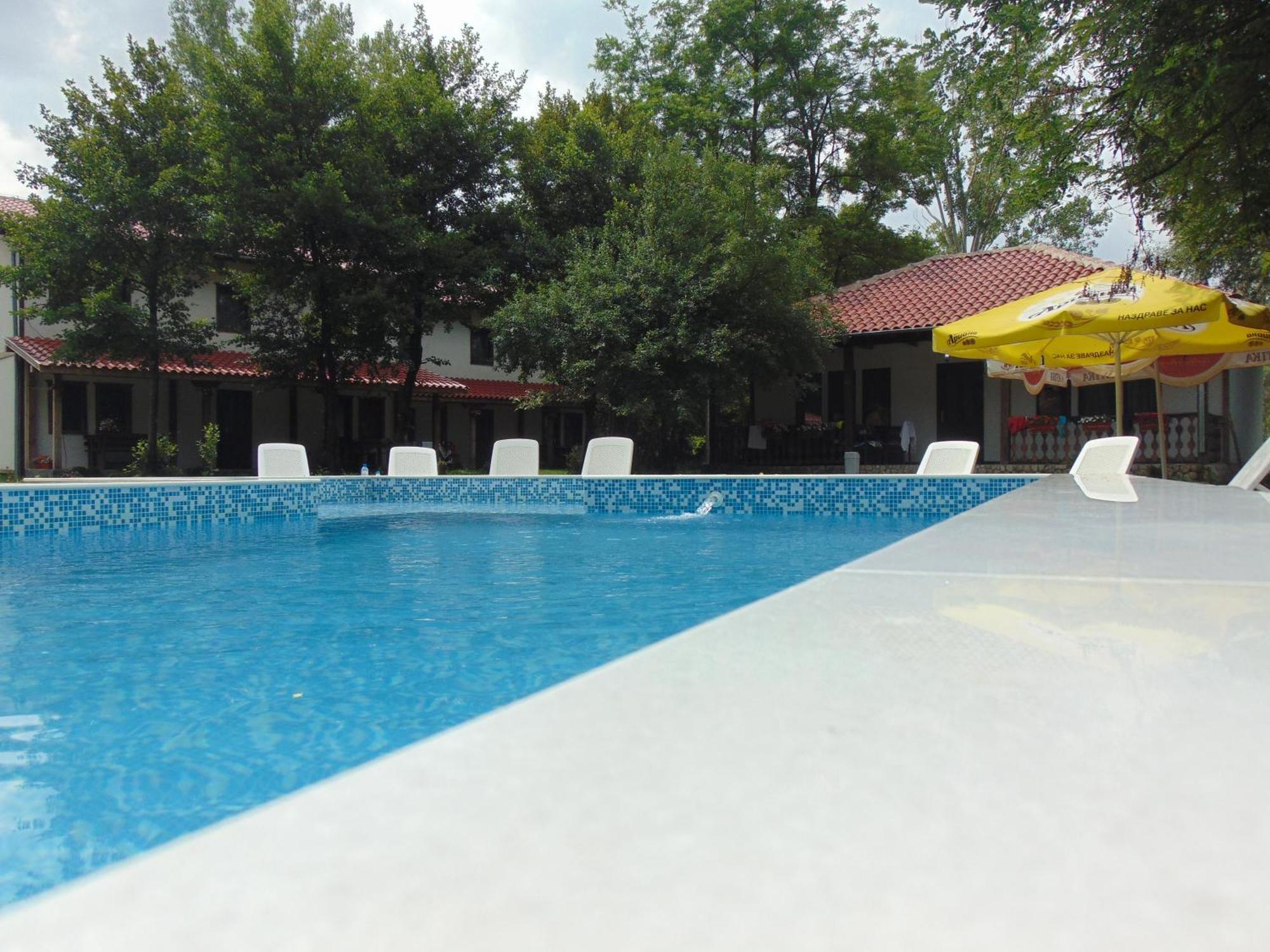 Holiday Park Ranchoto Hotel Kirkovo  Bagian luar foto
