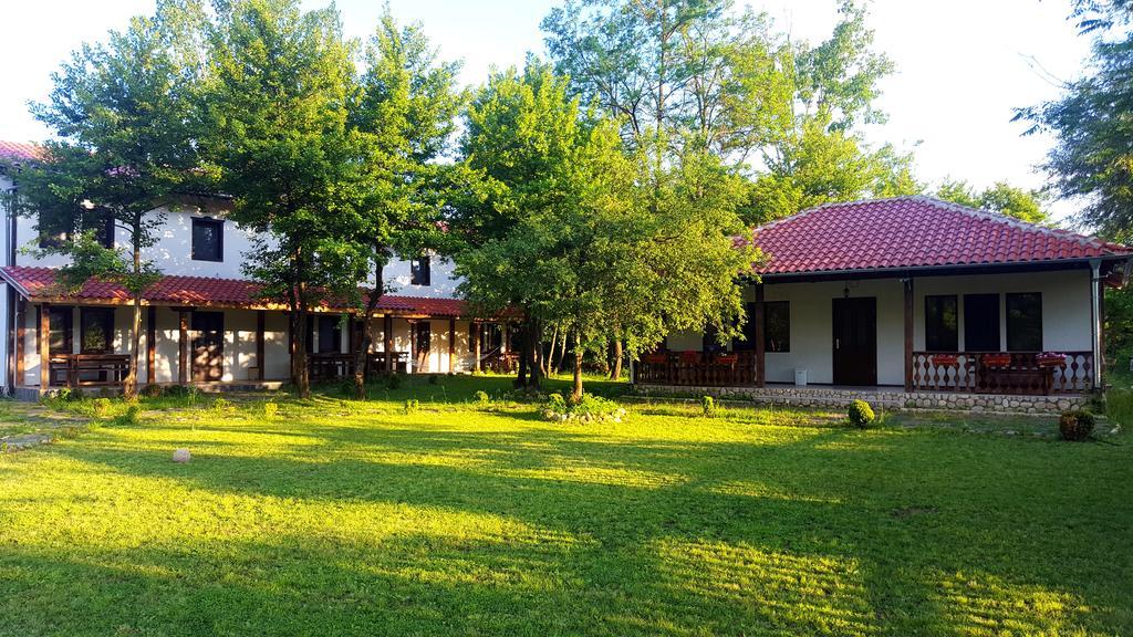 Holiday Park Ranchoto Hotel Kirkovo  Bagian luar foto